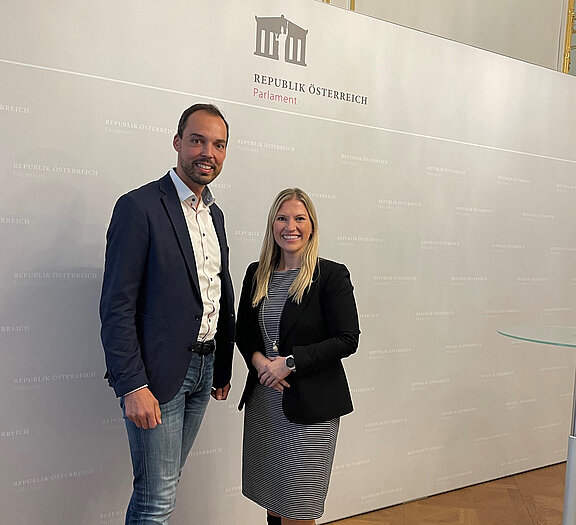 Lindinger_Platzer_Parlament.jpg  
